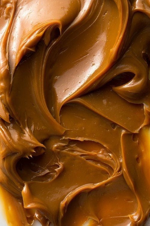 Luxuriöse Duftkerze Espresso Martini mit Kaffee, Vanille und Karamell – inspiriert von langen Nächten und stilvollen Dinnerpartys.